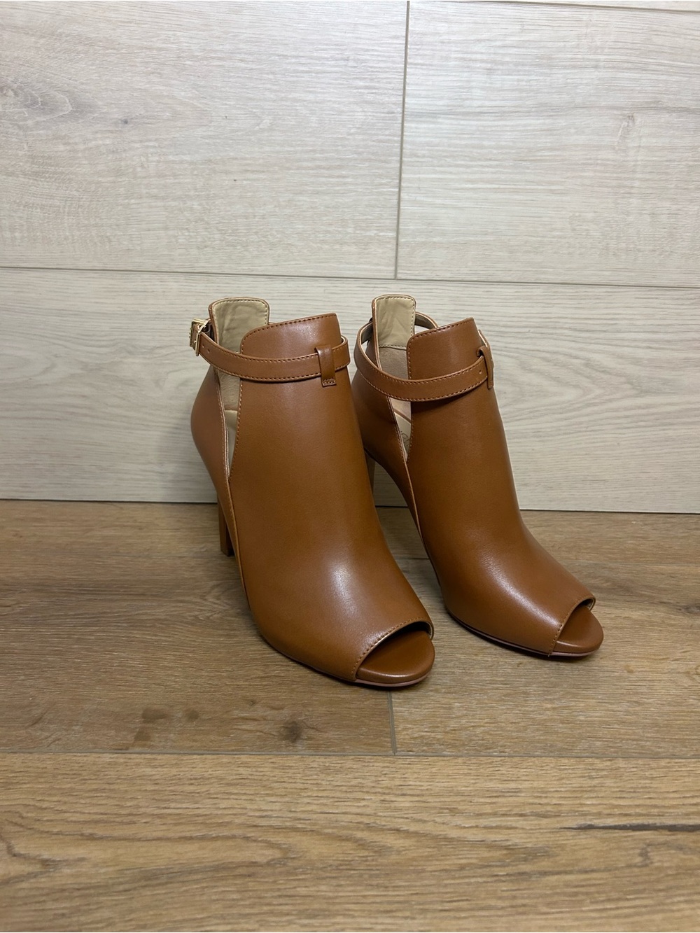 Michael Kors Lawson Open Toe Luggage 5.5